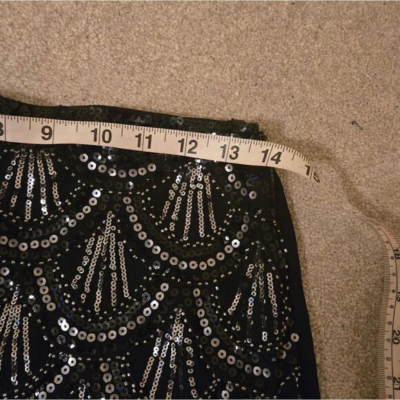 Black and silver sequin skirt size Medium. NWOT - Picture 9 of 12